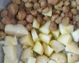 लज़ीज़ आलू सोयाबीन की सब्जी(Lazij aloo soya beem recipe in hindI) रेसिपी चरण 1 फोटो