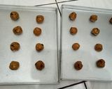 Foto langkah ke 5 dari resep Chocolate Chips Cookies.