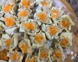 Foto langkah ke 2 dari resep Siomay Ayam Udang / Prawn Chicken Dumplings.