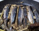 Foto langkah ke 5 dari resep Pindang/Cue Ikan Layang.