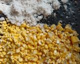 Foto langkah ke 2 dari resep Jagung Kelapa (grontol jagung).