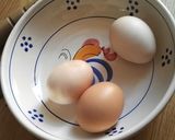 Foto del passaggio 1 della ricetta Frittata di misticanza di campo