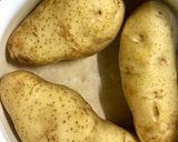 Foto del paso 1 de la receta: Papas 🥔 rellenas con Jamón y Queso