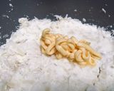 Foto langkah ke 4 dari resep Singkong getuk keju.