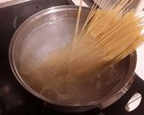 Tejszínes, fokhagymás gyors tészta recept fázis 1 fotója
