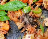 A picture of step 5 of Spaghetti Pasta Bolognese with Soya and Veggies.