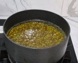 Foto langkah ke 2 dari resep Bubur Kacang Hijau topping kelapa muda.