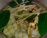 Foto langkah ke 5 dari resep Ketupat Lebaran Simple Pungkel.
