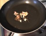Une image de l'étape 4 de Tomates noires farcies à l élan,oignon et carotte,couronne de poireaux.