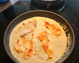 A picture of step 9 of Creamy garlic chicken.