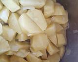 Fokhagymás-mascarponés burgonya-krémleves recept lépés 2 foto