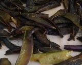 Foto del paso 4 de la receta: Fritura de cáscaras de chícharos