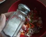 Foto langkah ke 4 dari resep Ayam suwir sambal matah.