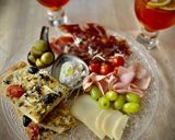 Foto del paso 7 de la receta: Cena italiana: Focaccia y tabla antipasti con Aperol