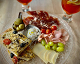 Foto del paso 7 de la receta: Cena italiana: Focaccia y tabla antipasti con Aperol