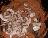 A picture of step 5 of Mushroom Masala.