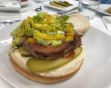 Foto del paso 5 de la receta: Hamburguesa de pollo sobre pan