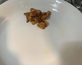 Foto del paso 3 de la receta: Macarrones con gambita y almeja