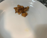 Foto del paso 3 de la receta: Macarrones con gambita y almeja