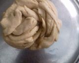 A picture of step 3 of Lacha Paratha.