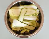 Foto del passaggio 2 della ricetta Torta salata con zucchine, carote e patata, cottura airfryer 🌷