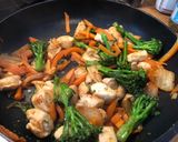 A picture of step 6 of Chicken & Kimuchi stir fry 🔥🔥🔥.