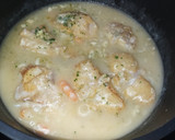 Foto del paso 7 de la receta: Colas de rape en salsa con langostinos
