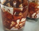 A picture of step 3 of Easy Icecream sundaes.
