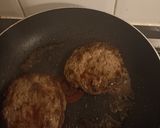 A picture of step 3 of Simple haché steak.