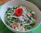 Foto langkah ke 5 dari resep Vegetables salad with coconut dressing atau lebih dikenal dengan sayur gudangan/ urap.