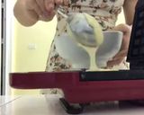 Hình bước làm 2 của món Bánh nướng tổ ong