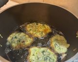 Foto del paso 7 de la receta: Torrejas o buñuelos de Acelga esponjosos y ricos!
