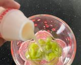 Foto langkah ke 4 dari resep Grape Yakult Squash ala Mama Asi / yLoVeA.