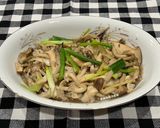 A picture of step 8 of Ginger Sautéed Mushrooms.