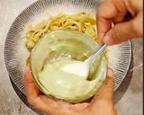 Foto langkah ke 5 dari resep Mango Matcha Crepe Spaghetti.