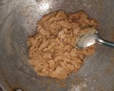 A picture of step 3 of Wheat flour halwa.