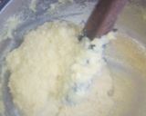 A picture of step 4 of Tear drop milk candy.