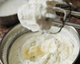 Foto del paso 3 de la receta: Tiramisú de crema de chocolate blanco 🍫🍫🍫