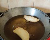 A picture of step 17 of Khoya Gujiya.