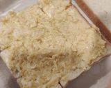Foto langkah ke 2 dari resep Garlic Cheese Toast.