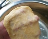 Foto langkah ke 5 dari resep Bomboloni Ubi Isi Strawberry.