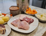 Foto del paso 1 de la receta: Puré de chirivías y boniato/ caldo de pollo
