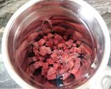 A picture of step 1 of Beetroot lachcha paratha.