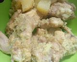 Foto langkah ke 2 dari resep Ayam goreng serundeng kentang.