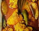 ফুলকপি আলু দিয়ে কাতলা মাছের ঝোল(Phoolkopi aloo diye katla macher jhol recipe in Bengali) রেসিপির ধাপ 6 ছবি