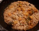 Foto del paso 5 de la receta: Curry laksa de calabaza con piña, espárragos y gambas