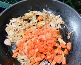 A picture of step 2 of Paneer Masala.