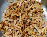 A picture of step 3 of முட்டை பீஸ் சில்லி சப்பாத்தி (egg piece chilli chapati).