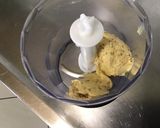 Une image de l'étape 1 de Sauce salade au fromage, ail mariné et vinaigre de malt.