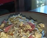 Foto langkah ke 7 dari resep Oseng toge telur sosis.